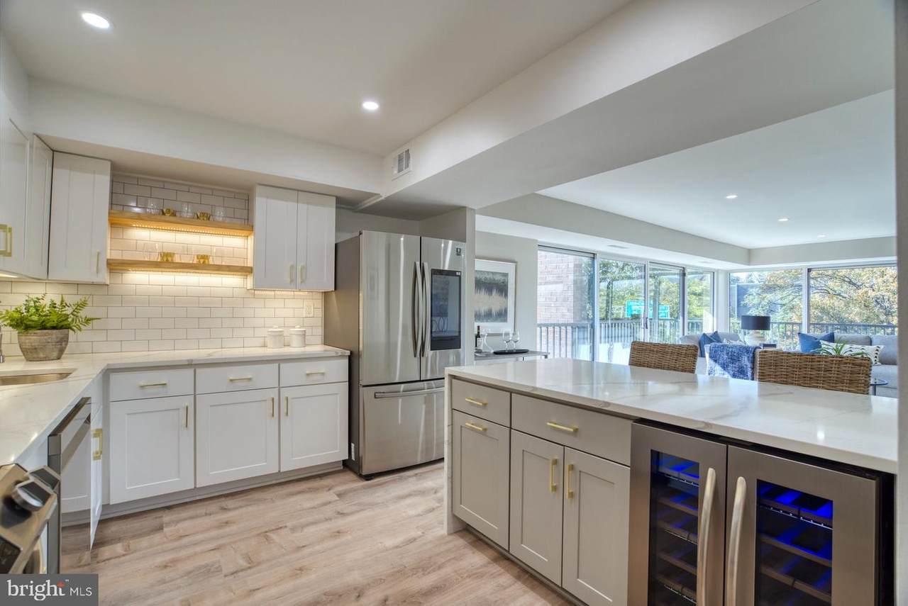 1300 Army Navy Drive - Photo 1