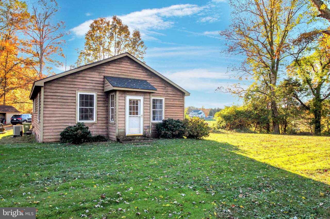 2477 Poplar Road - Photo 1