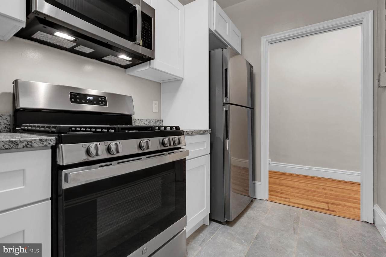 1954 Columbia Road - Photo 1