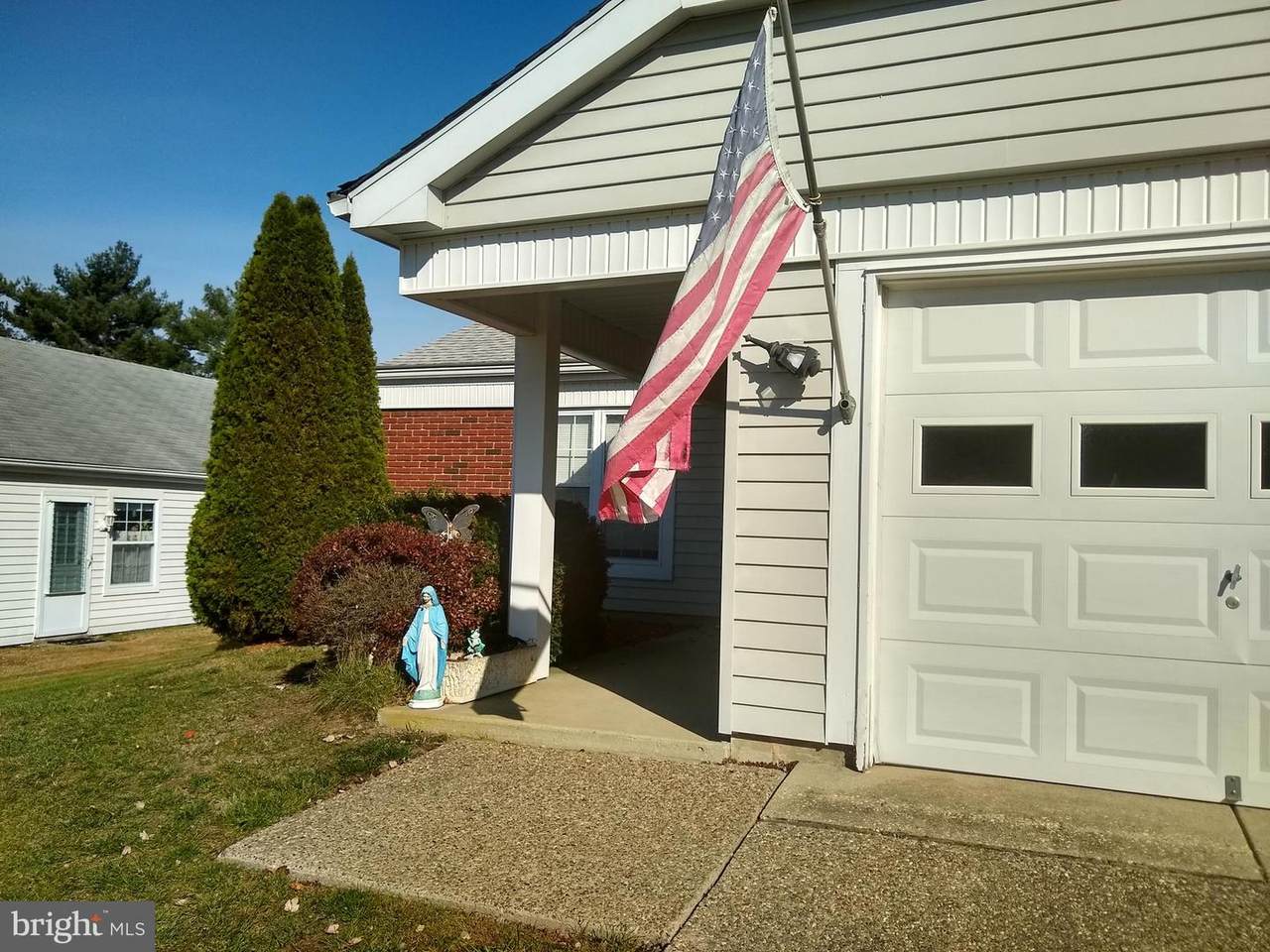 22 New Castle Drive - Photo 1