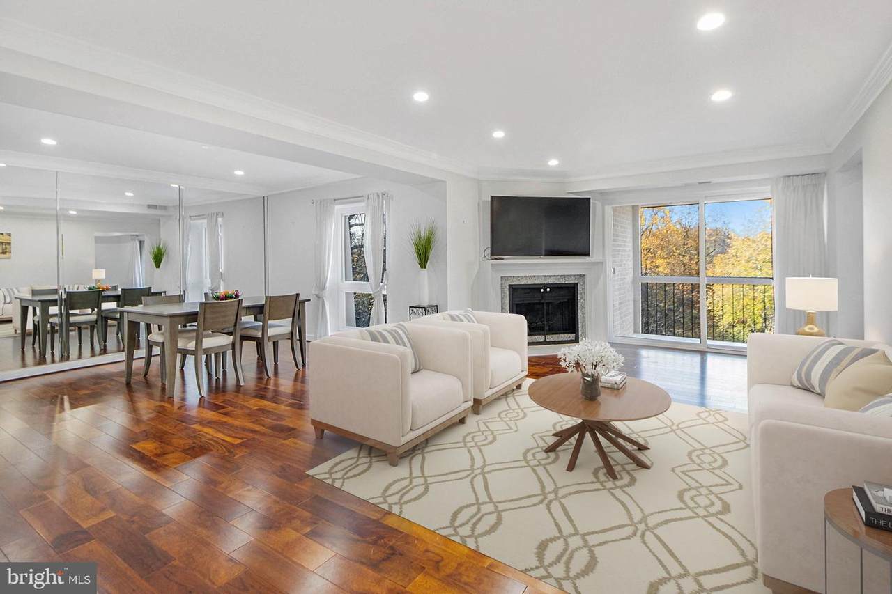 11400 Strand Drive - Photo 1