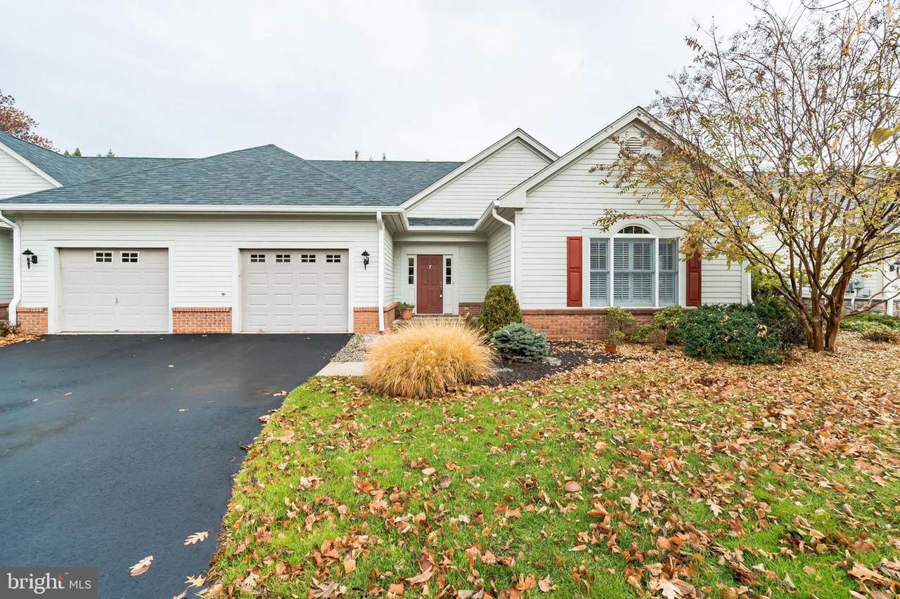 7 Hedge Row Road - Photo 1