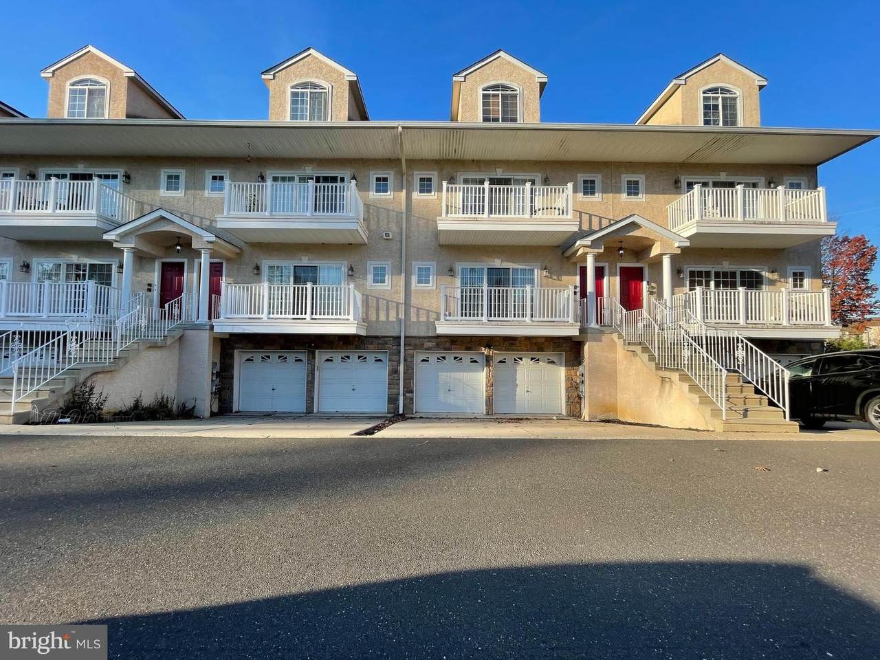 290 Byberry Road - Photo 1