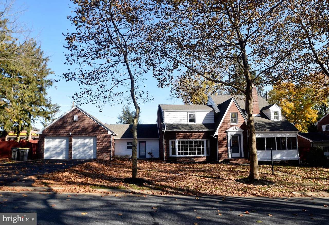 3 Hillside Road - Photo 1