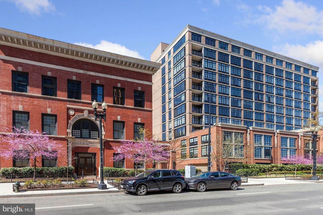 437 New York Avenue - Photo 1