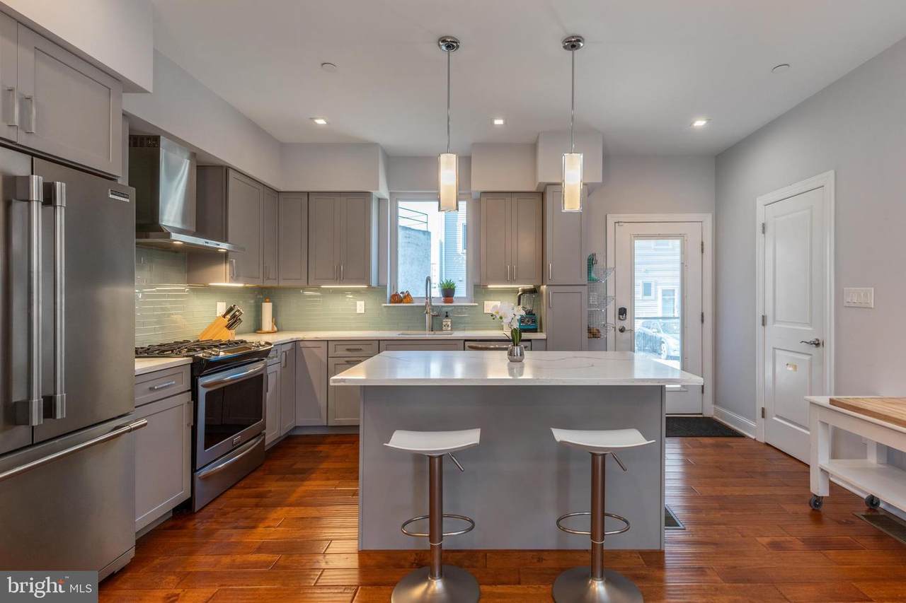 1832 Hancock Street - Photo 1