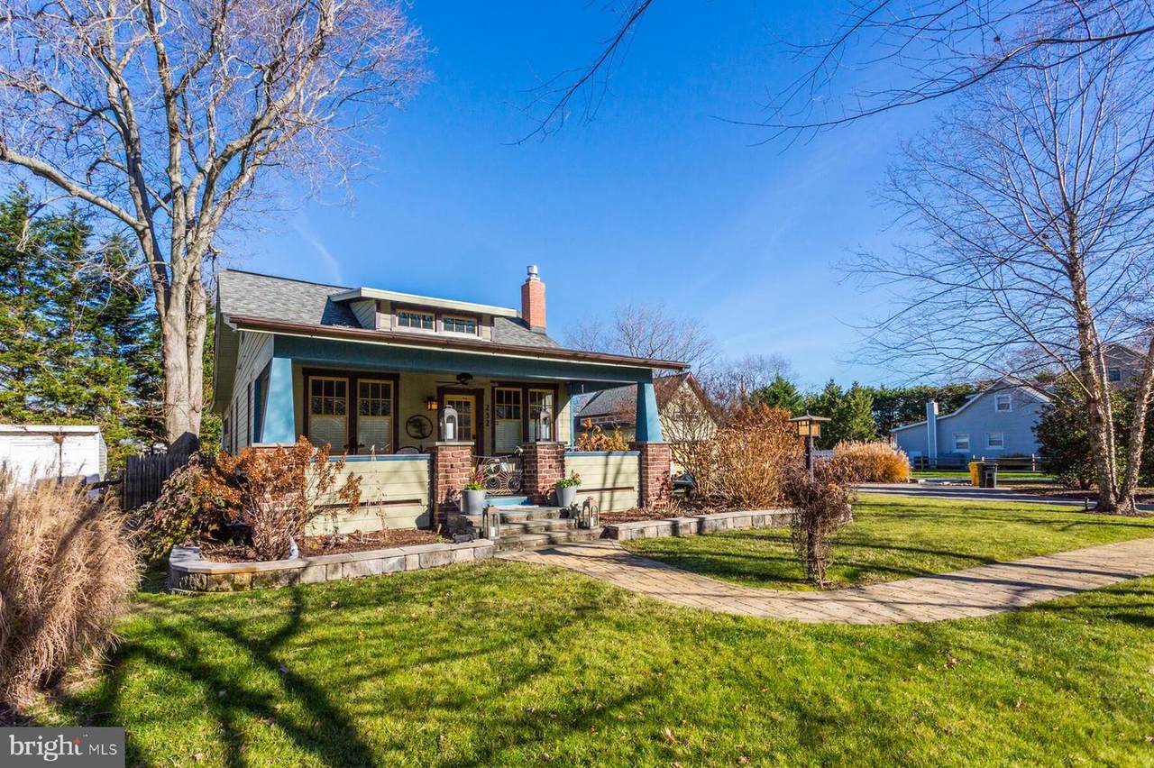 232 Maryland Avenue - Photo 1