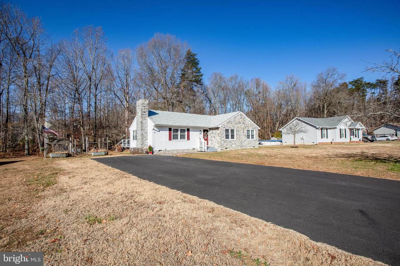 11027 Abbey Lane - Photo 1
