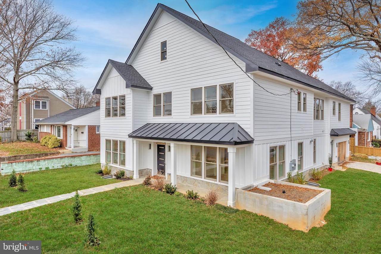 5205 Carlin Springs Road - Photo 1