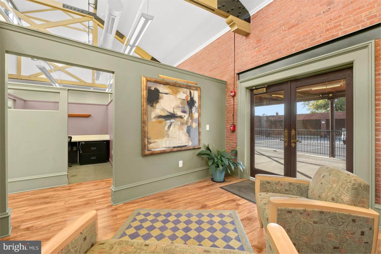 3355 Keswick Road - Photo 1