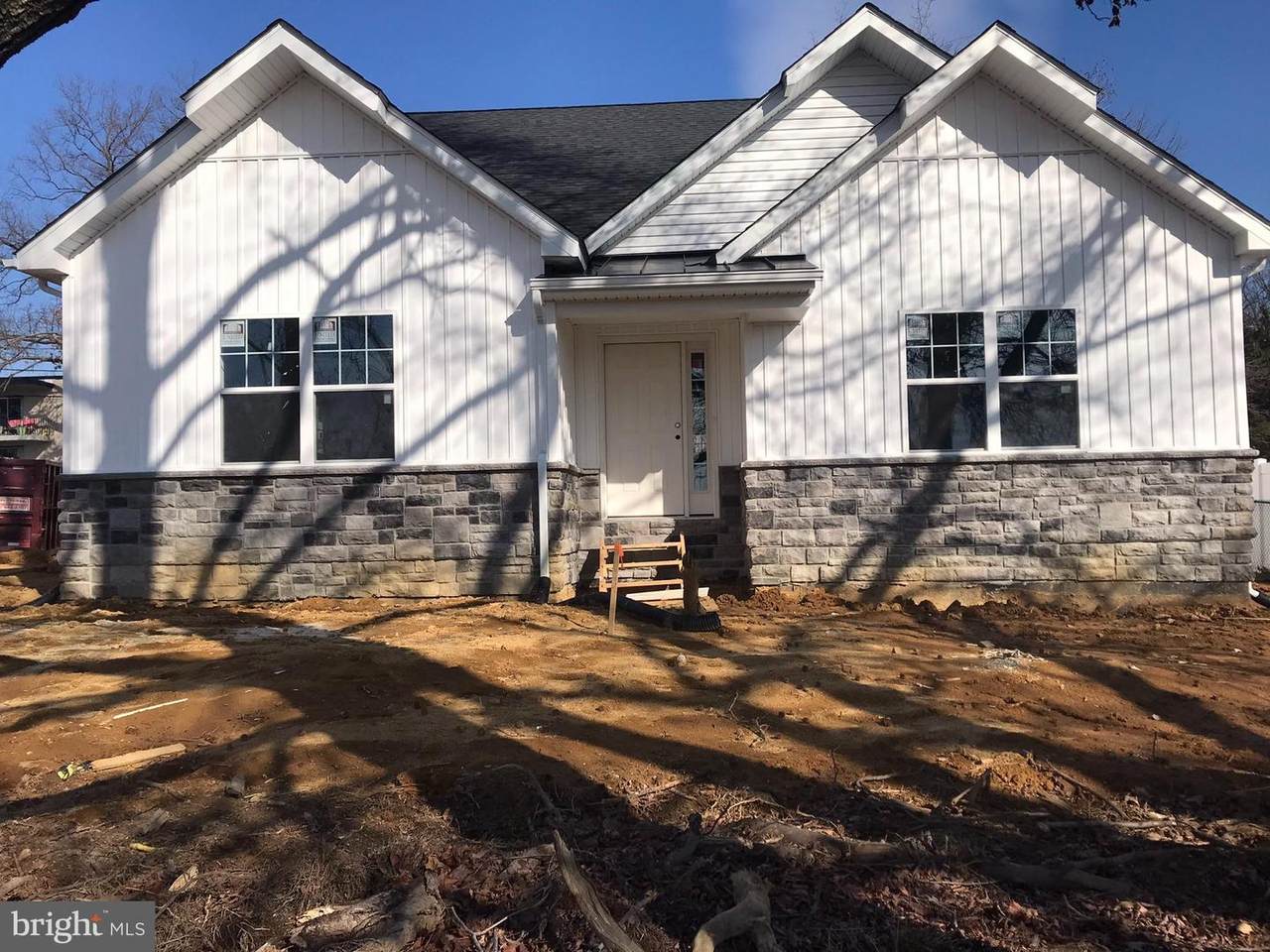 809 Lea Boulevard - Photo 1