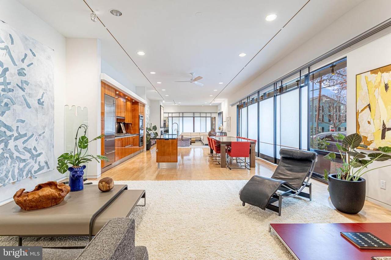 314 Queen Street - Photo 1