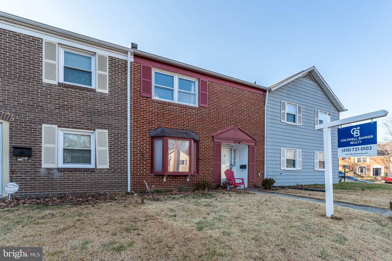 12012 Dove Circle - Photo 1