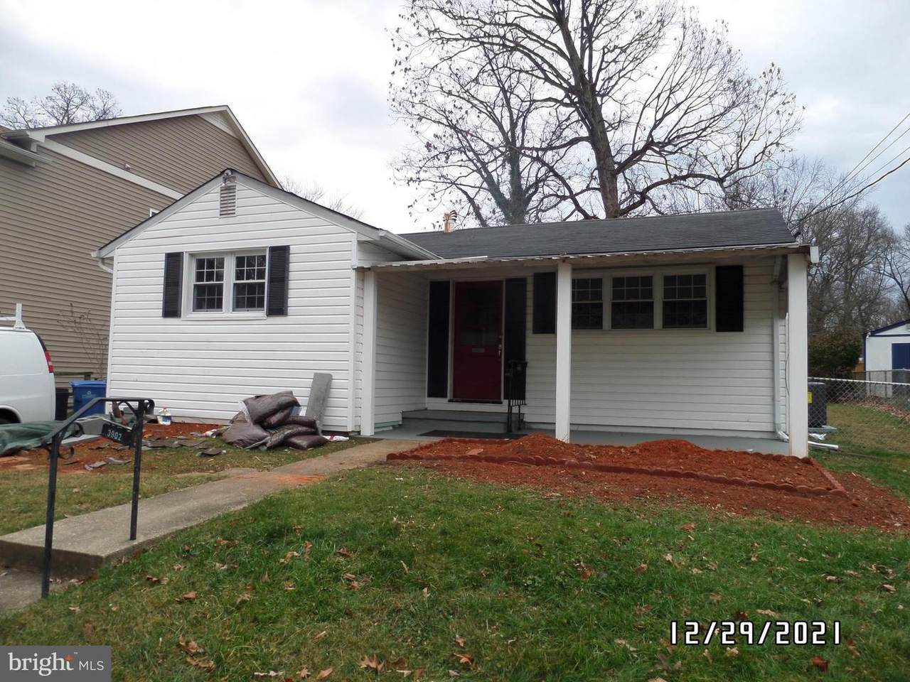 3902 Lawrence Avenue - Photo 1