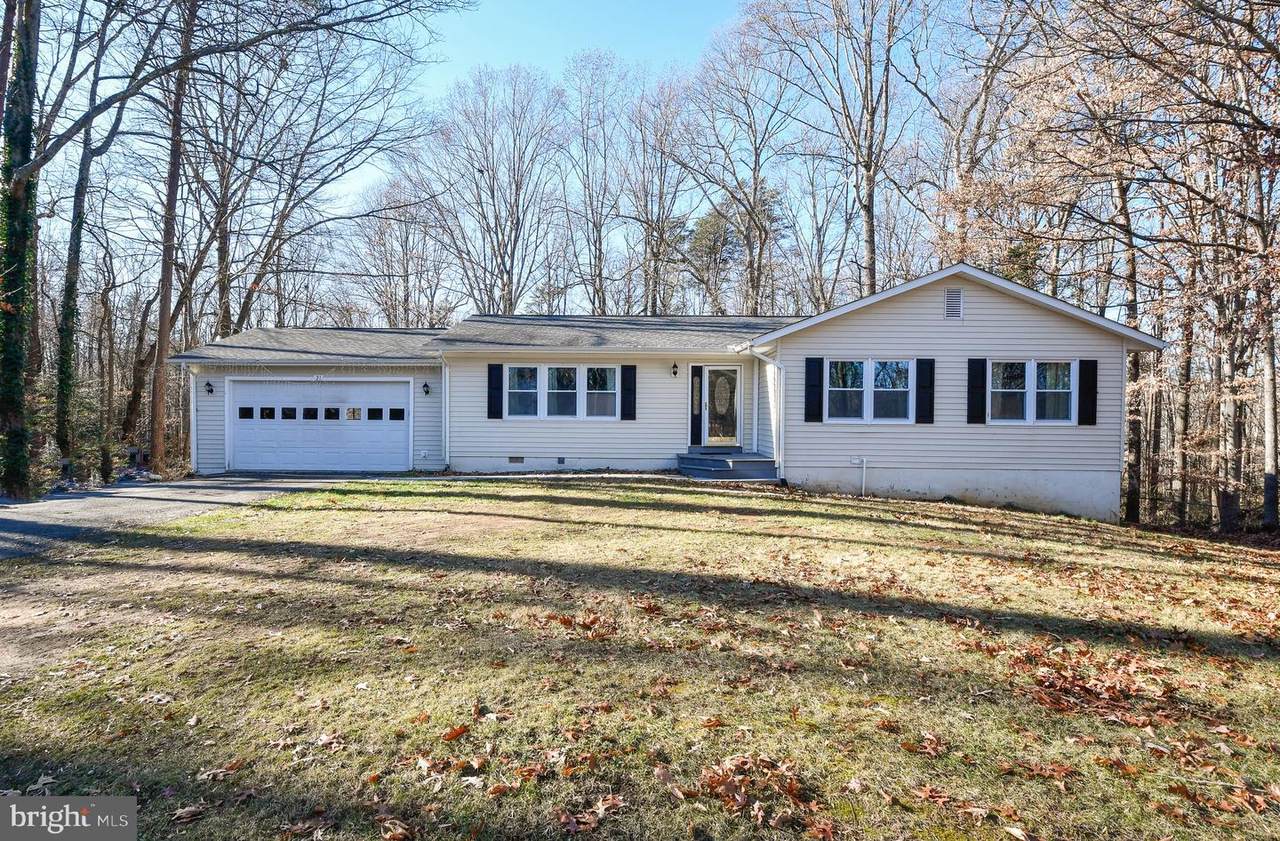 21 Clover Hill Drive - Photo 1