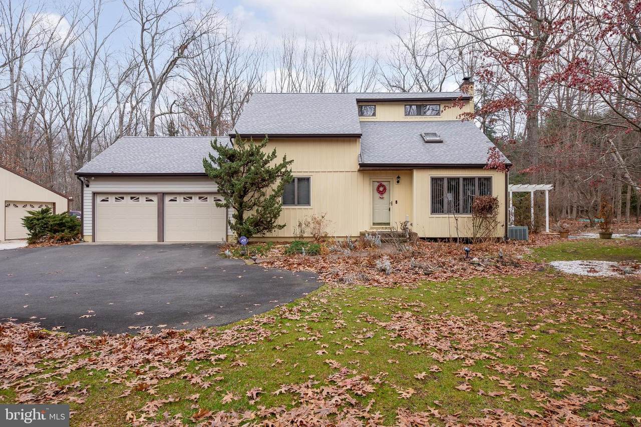 202 Ely Avenue - Photo 1