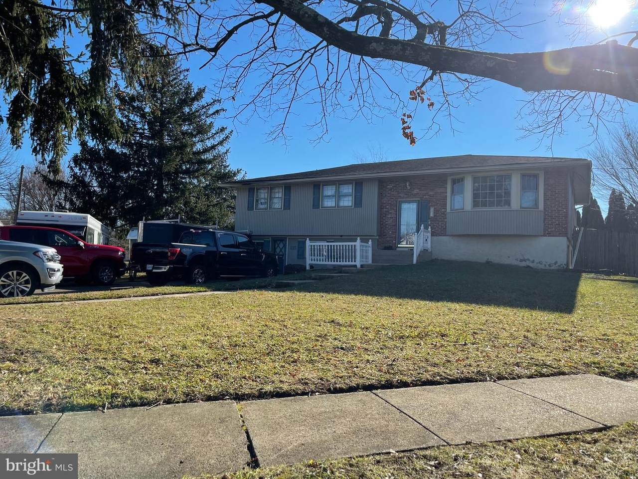 115 Knollwood Drive - Photo 1