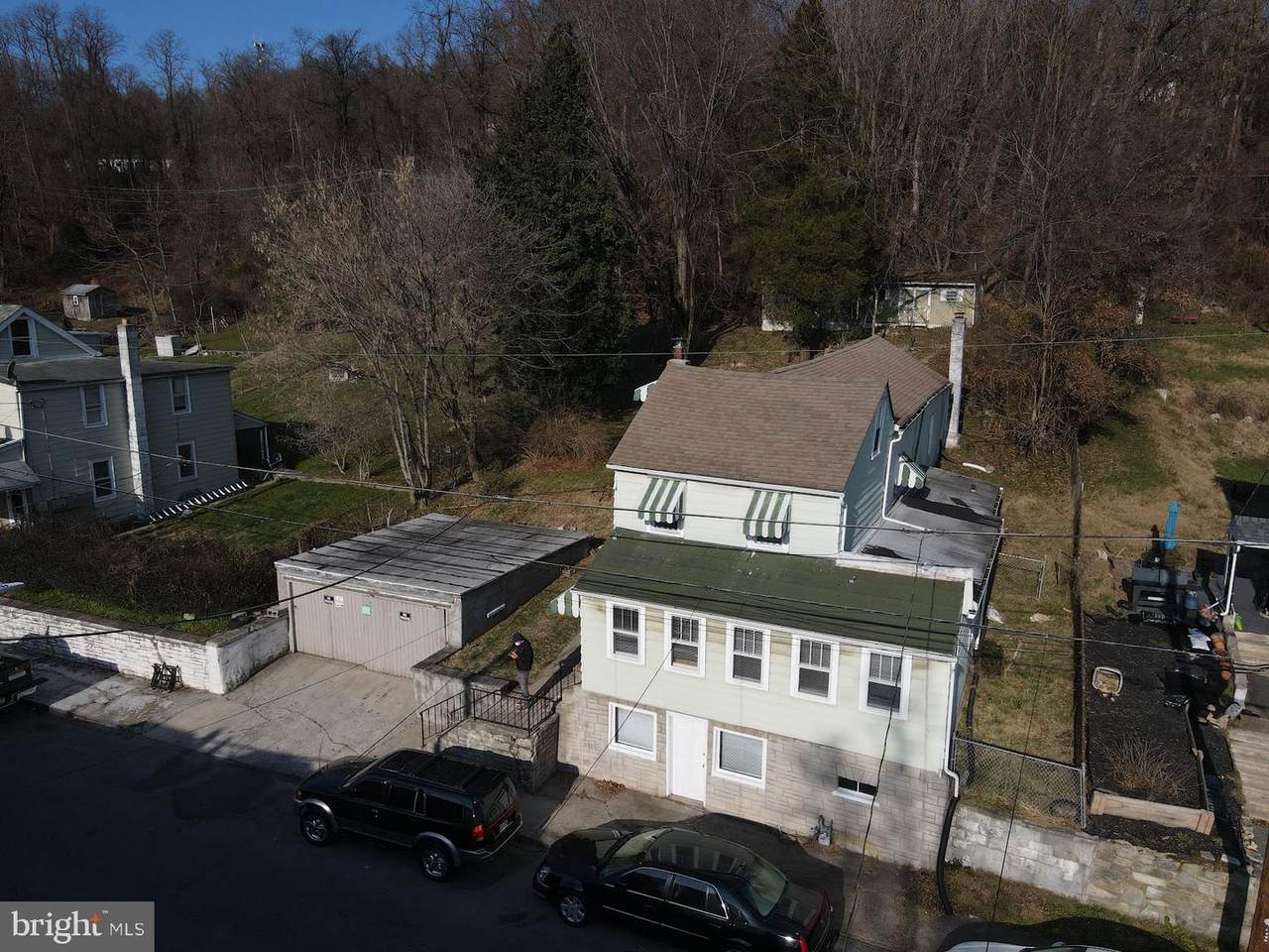 711 Coates Street - Photo 1