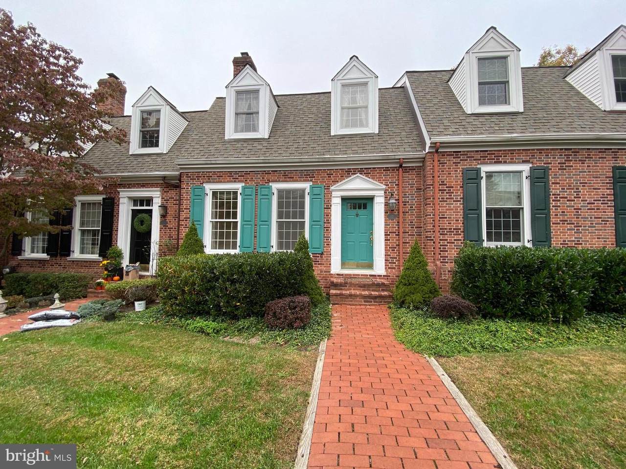 21 Commanders Drive - Photo 1