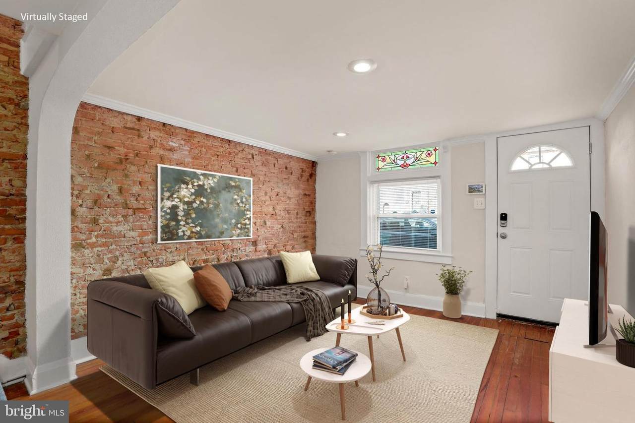 2409 Fleet Street - Photo 1