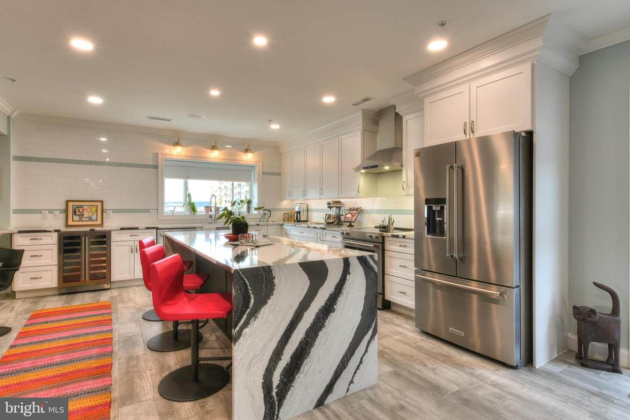 26 Van Dyke Avenue - Photo 1
