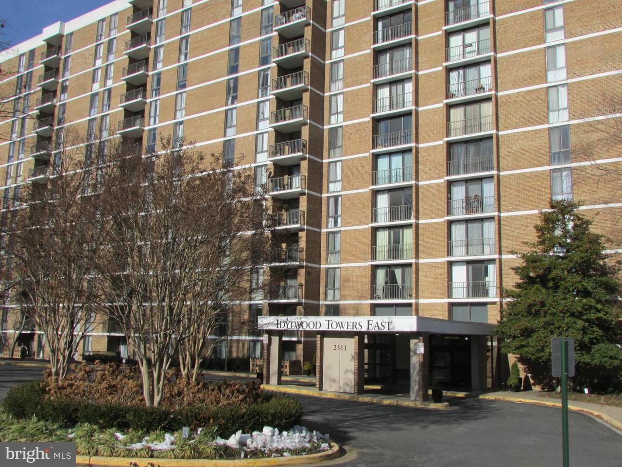 2311 Pimmit - Photo 1