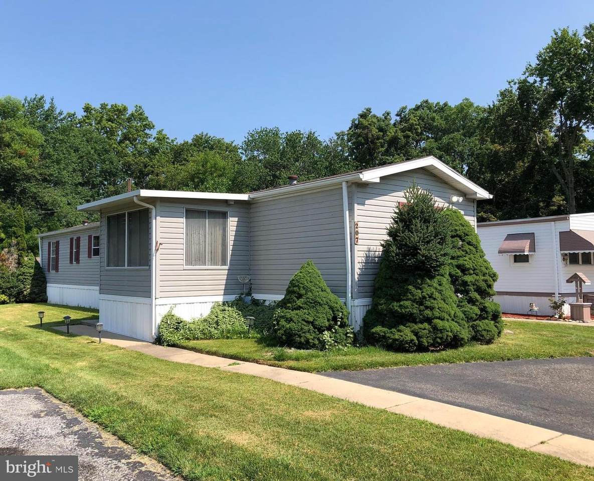 207 Nevada - Photo 1