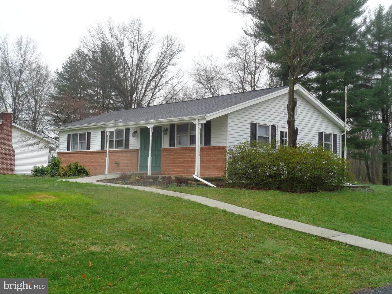 975 Carlisle Road - Photo 1