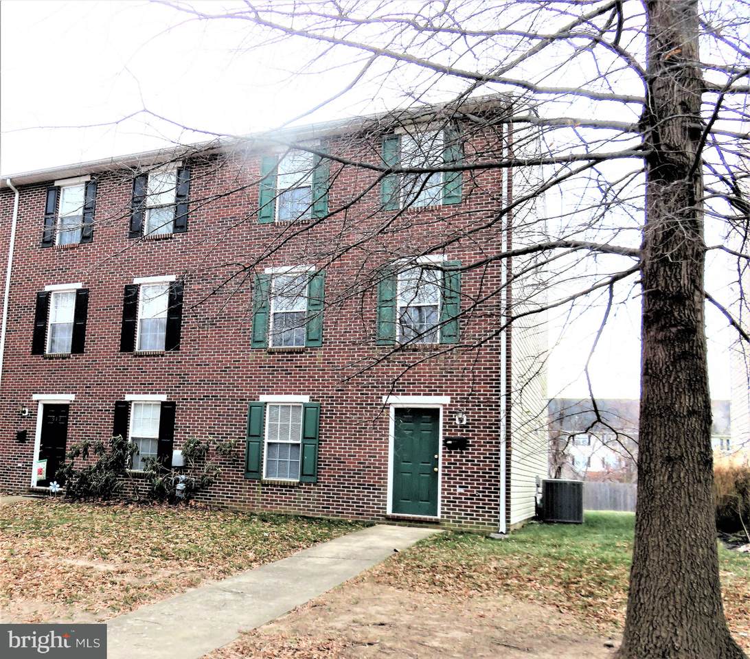 914 Gray Street - Photo 1