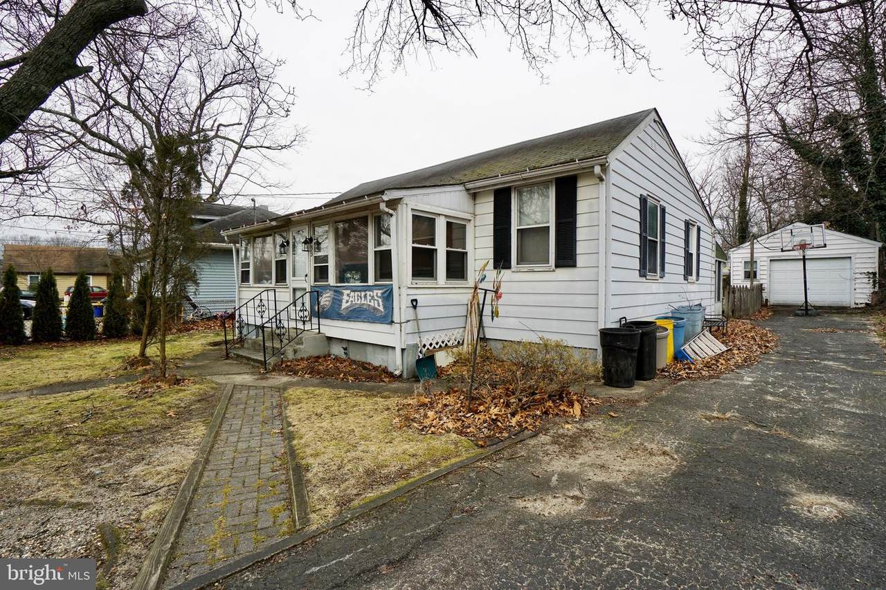 33 8TH Avenue - Photo 1