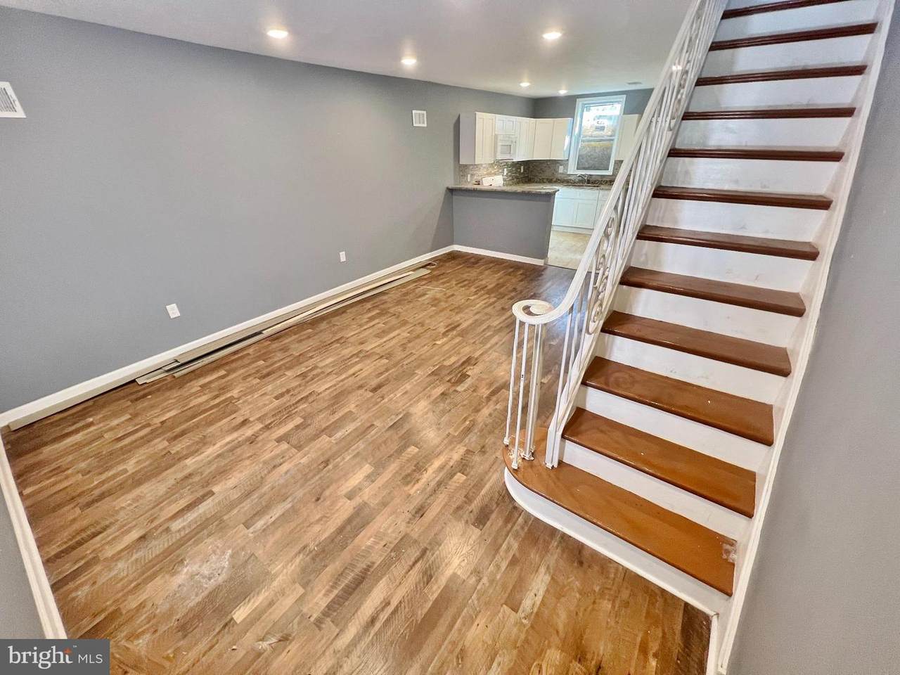6044 Regent Street - Photo 1