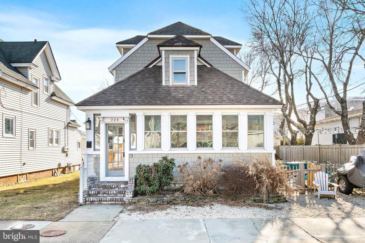 224 5TH Street - Photo 1