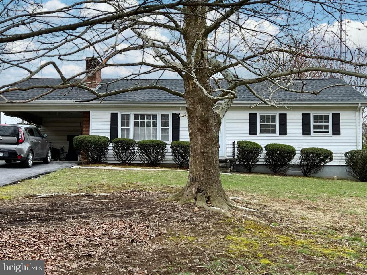 312 Aldrin Lane - Photo 1