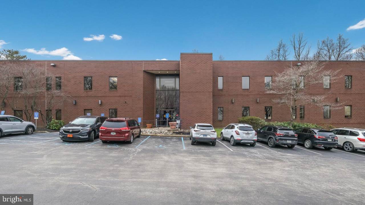 21 Industrial Boulevard - Photo 1