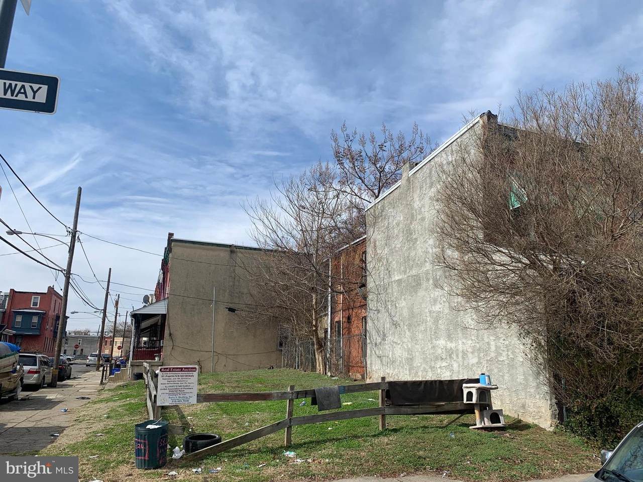 920 43RD Street - Photo 1