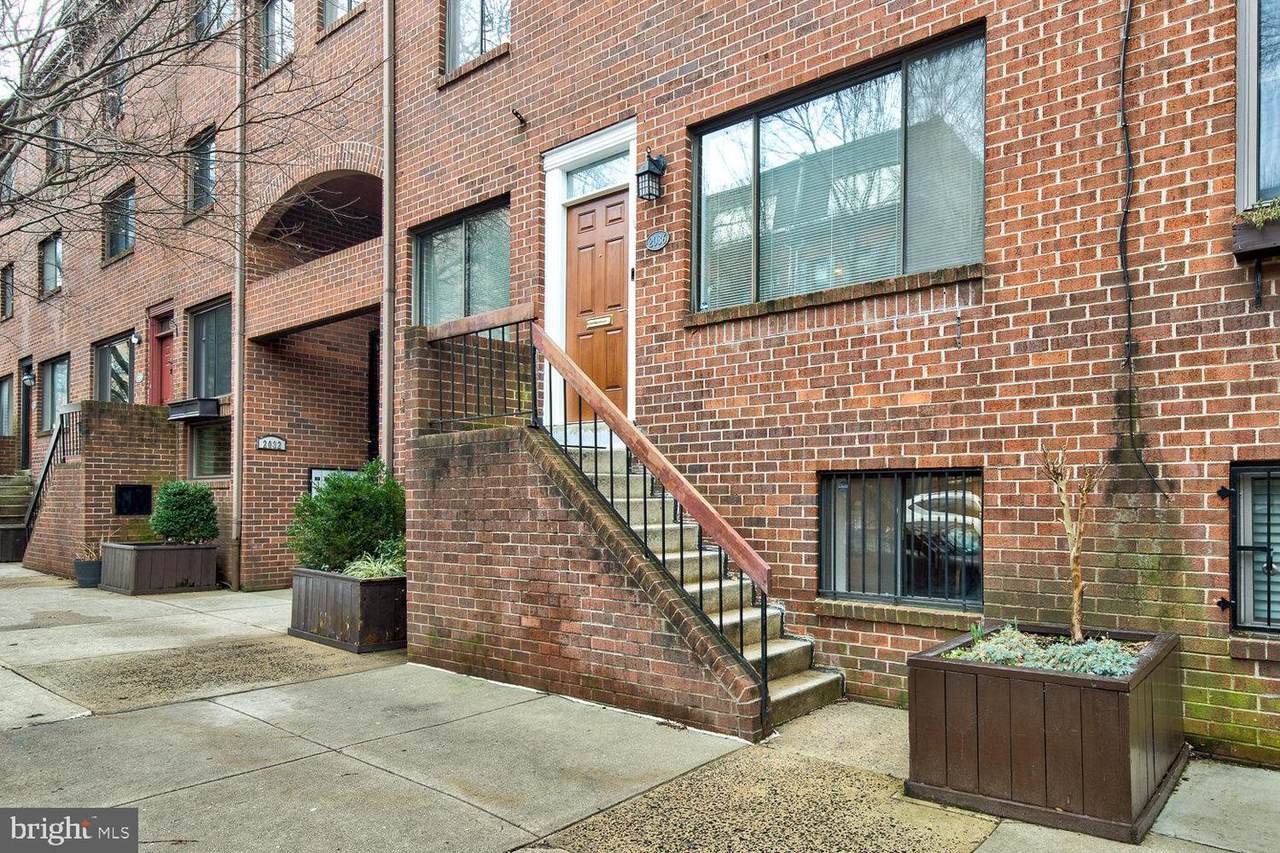 2036 Arch Street - Photo 1