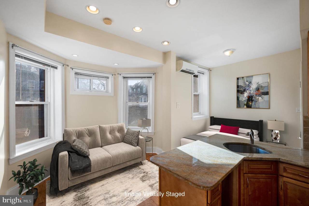 600 49TH Street - Photo 1