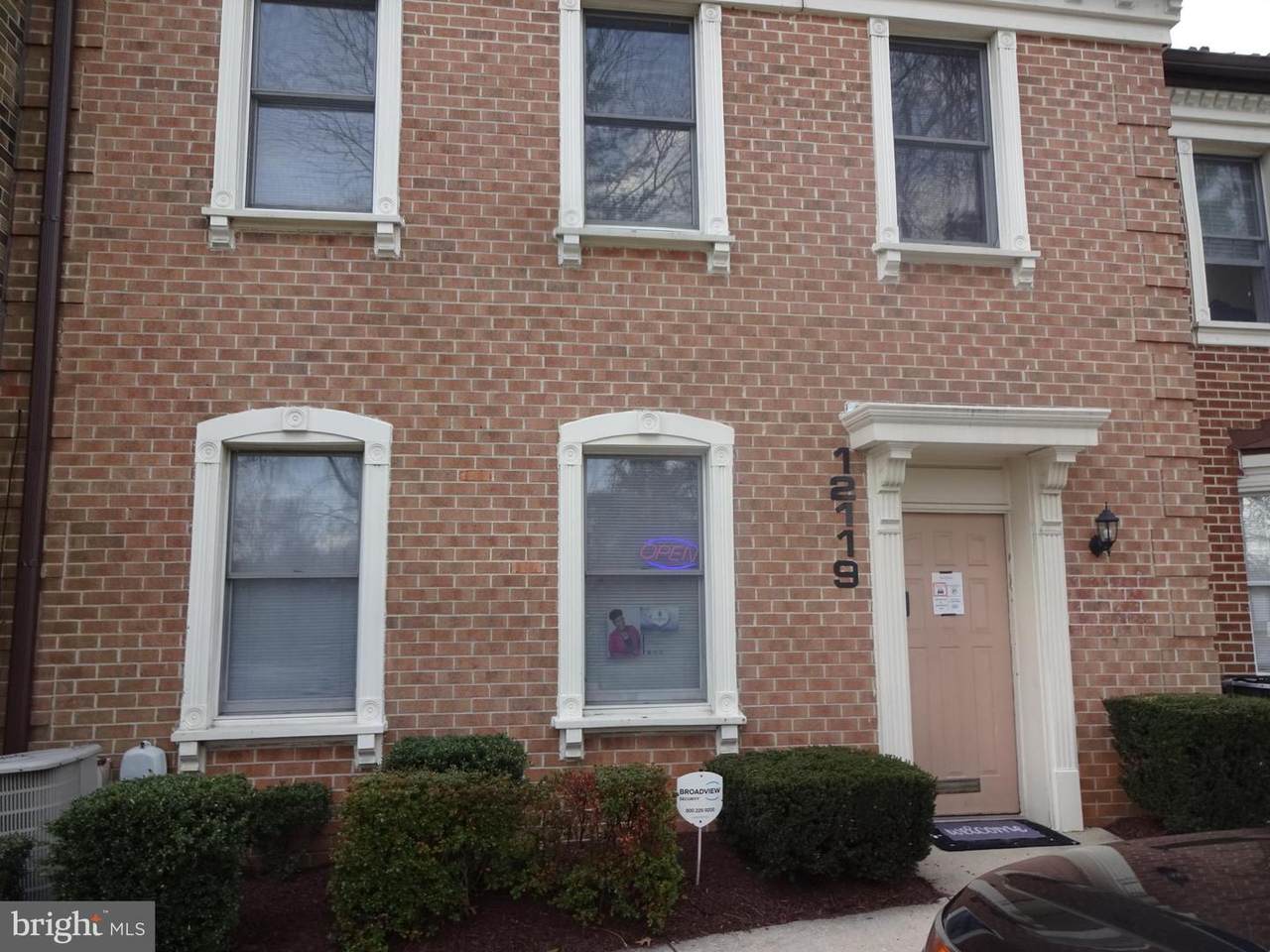 12119 Heritage Park Circle - Photo 1