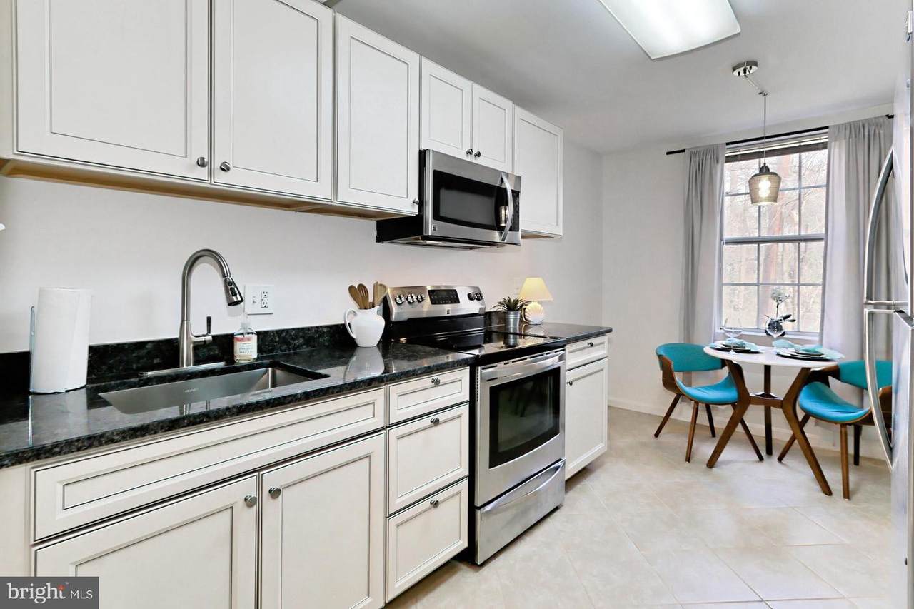 1913 Rhodes Street - Photo 1