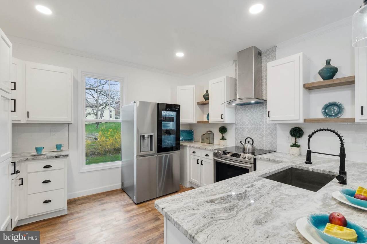826 Old Manchester Road - Photo 1