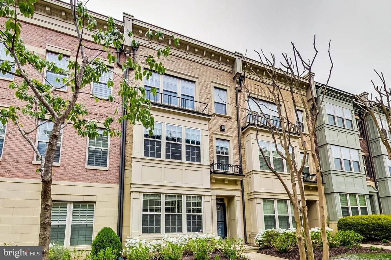 615 Sprintsail Way - Photo 1