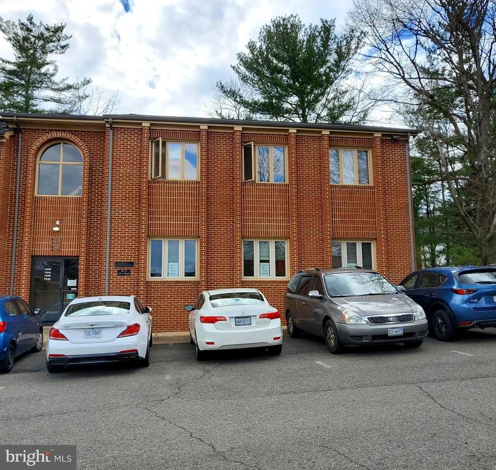 7020 Evergreen Court - Photo 1