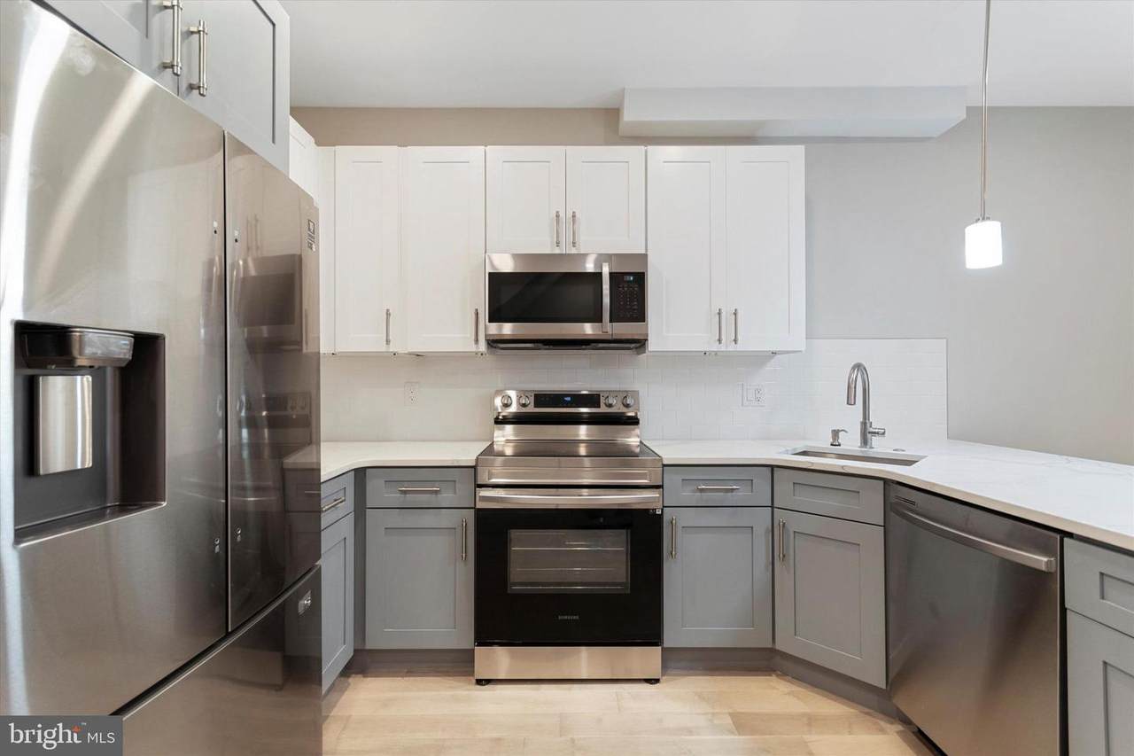 2039 Randolph Street - Photo 1