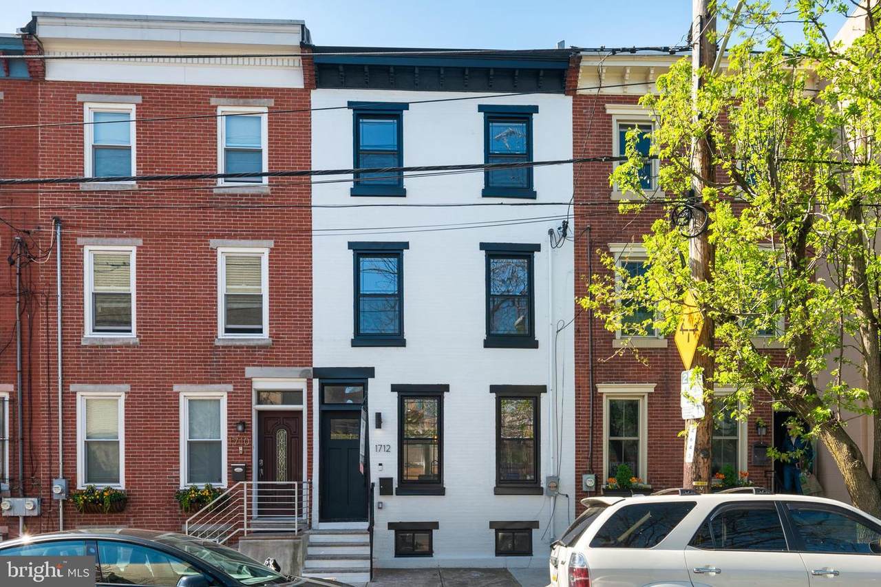 1712 Catharine Street - Photo 1
