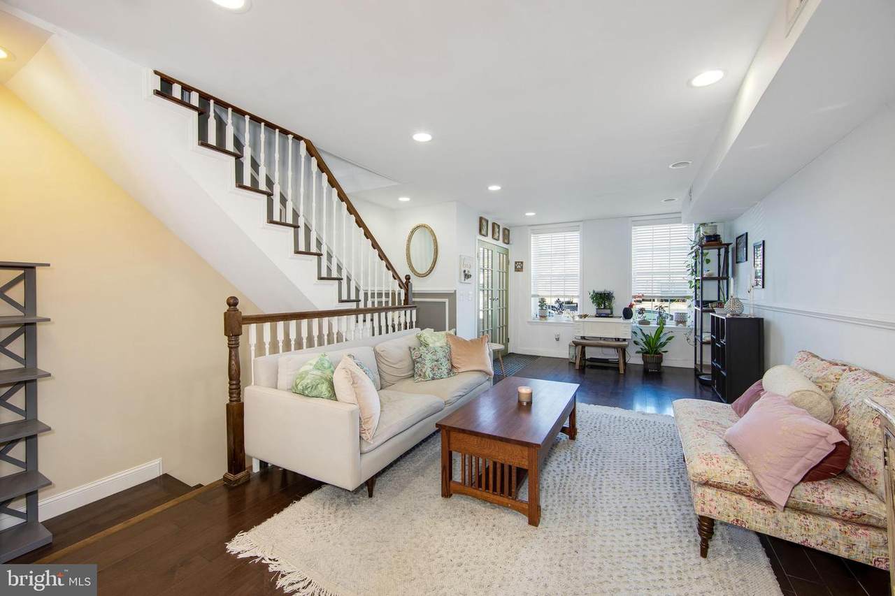 1105 10TH Street - Photo 1