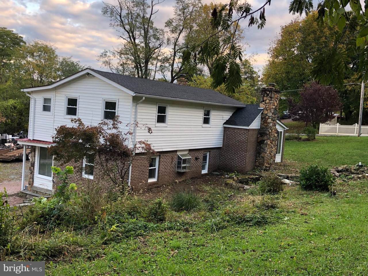 6015 Bartonsville Road - Photo 1