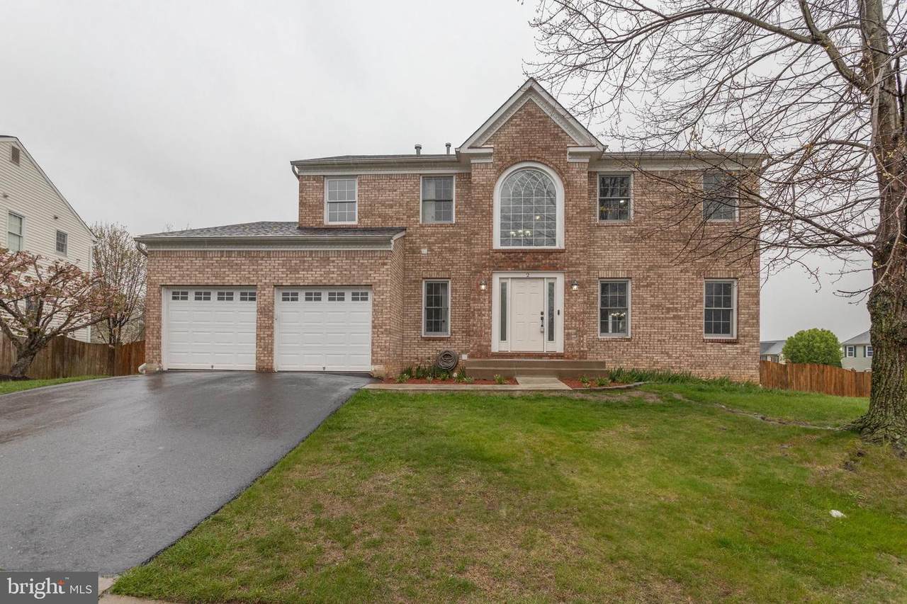 2 Cromwell Court - Photo 1