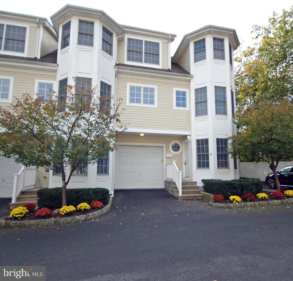 6 Torrey Lane - Photo 1