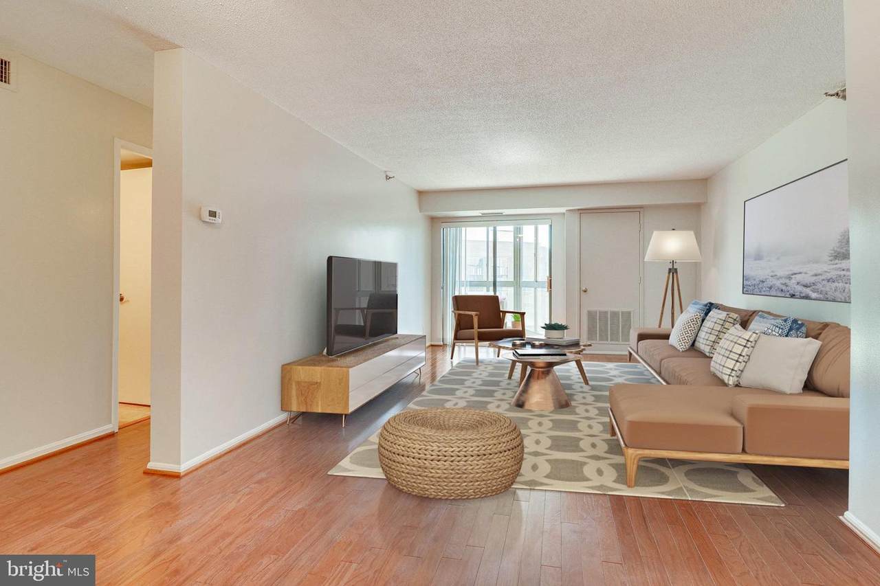 900 Stafford Street - Photo 1