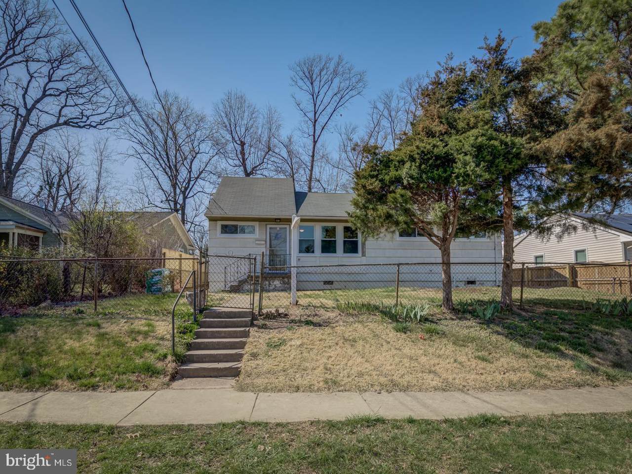 1218 Simmons Drive - Photo 1